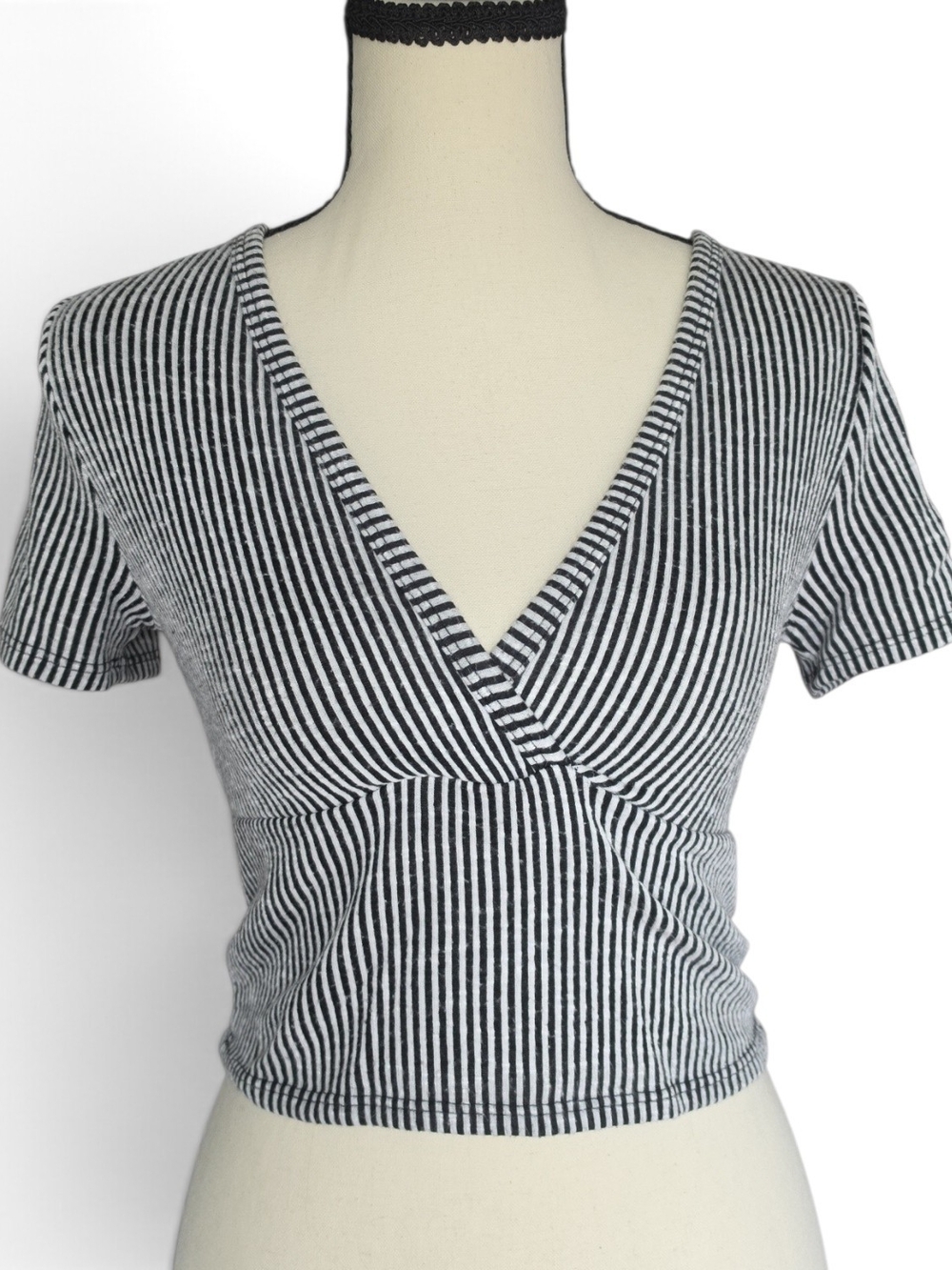 Caution to the Wind Black White Striped Faux Wrap Crop Top Short Sleeve-Size M